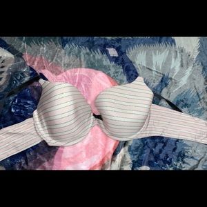 Victoria’s Secret bra!